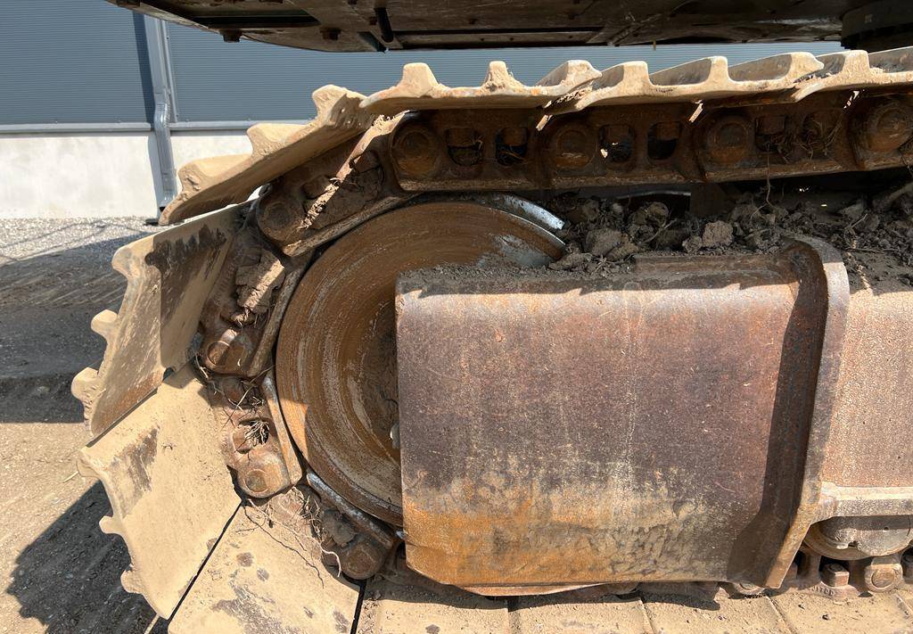 Kobelco SK 210 LC-10 - Crawler excavator: picture 4 Kobelco SK 210 LC-10 - Crawler excavator: picture 4