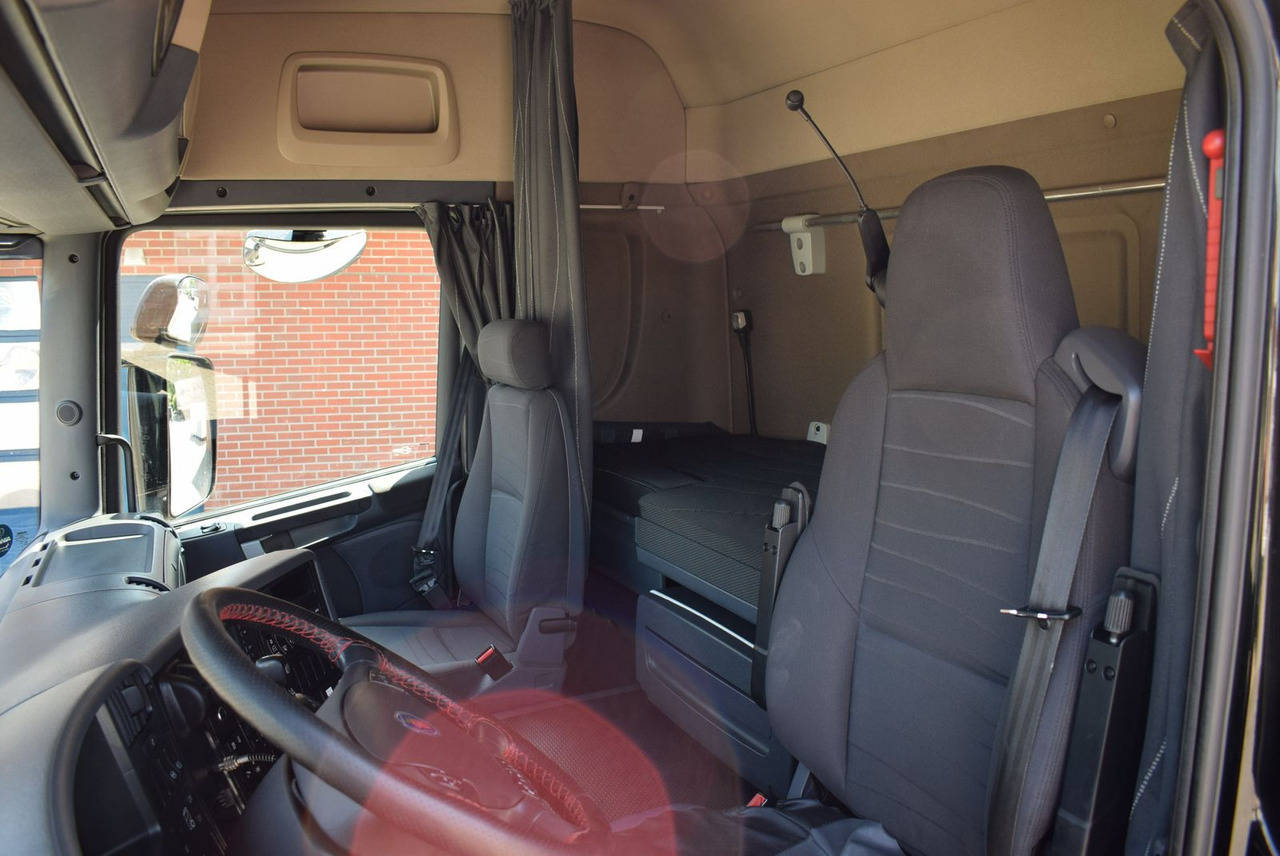 Tractor unit Scania  R410 Highline Retarder Klima Standklima ACC: picture 19