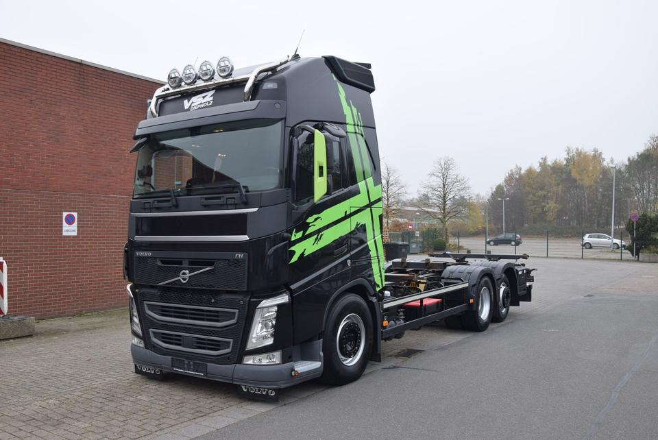 Volvo FH 460 Fahrschule 3-AchsRetarder ACC 4-Sitze - Container transporter/ Swap body truck: picture 2 Volvo FH 460 Fahrschule 3-AchsRetarder ACC 4-Sitze - Container transporter/ Swap body truck: picture 2