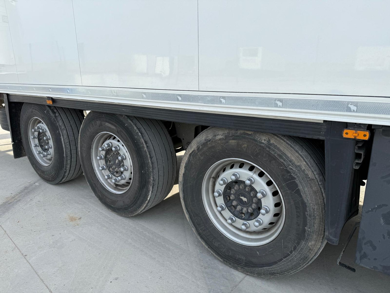 Refrigerator semi-trailer SCHMITZ SKO 24: picture 8