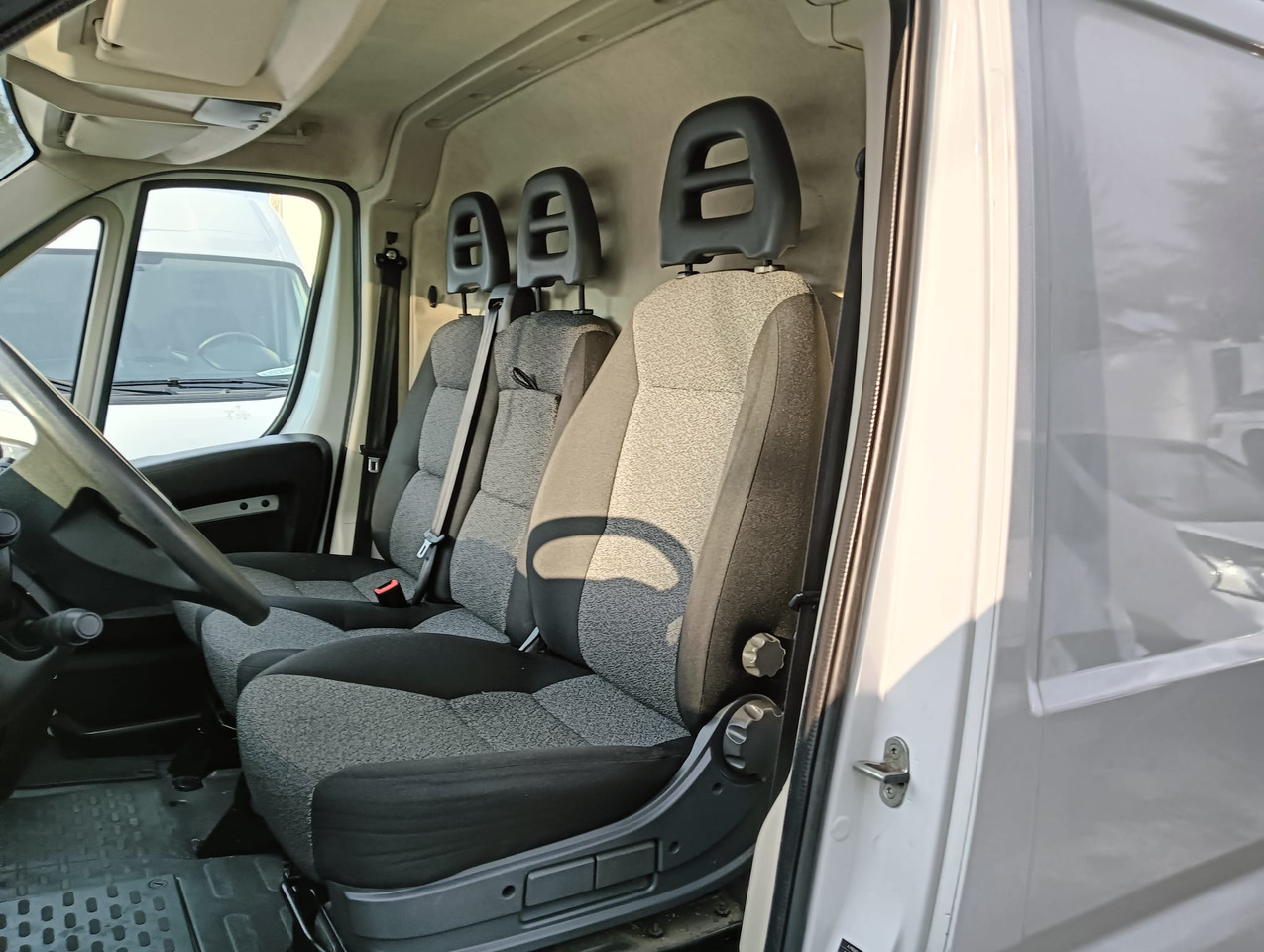 Small van FIAT DUCATO FURGON BLASZAK L2H1 NR 823: picture 15