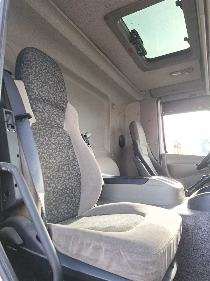 Hook lift truck DAF CF: picture 11 Hook lift truck DAF CF: picture 11