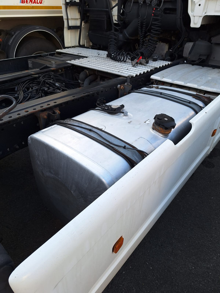 Tractor unit MAN TGX 18.460: picture 10