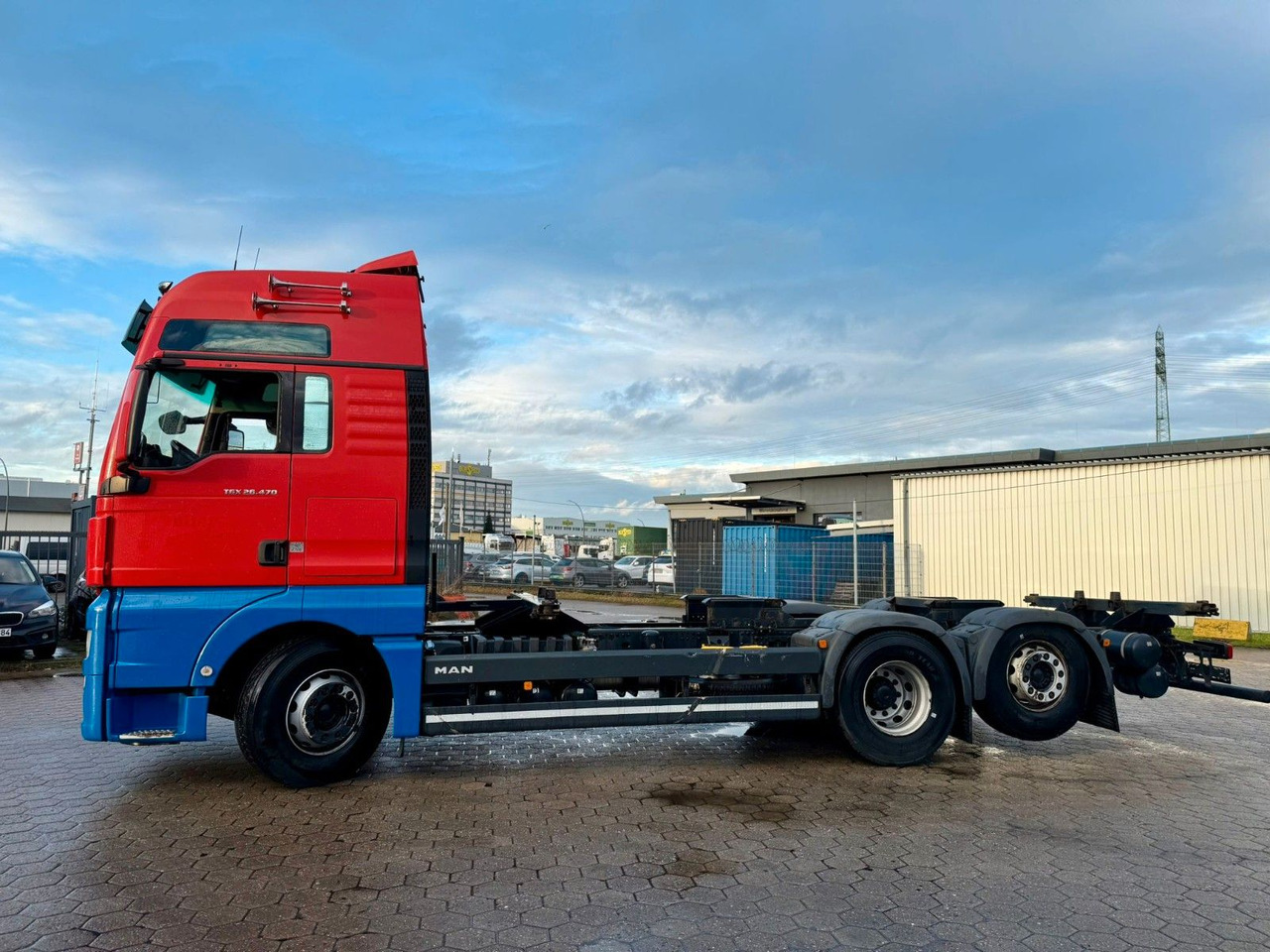 MAN TGX 26.470 XXL 6x2 BDF+Retarter +Standklima - Container transporter/ Swap body truck: picture 3 MAN TGX 26.470 XXL 6x2 BDF+Retarter +Standklima - Container transporter/ Swap body truck: picture 3