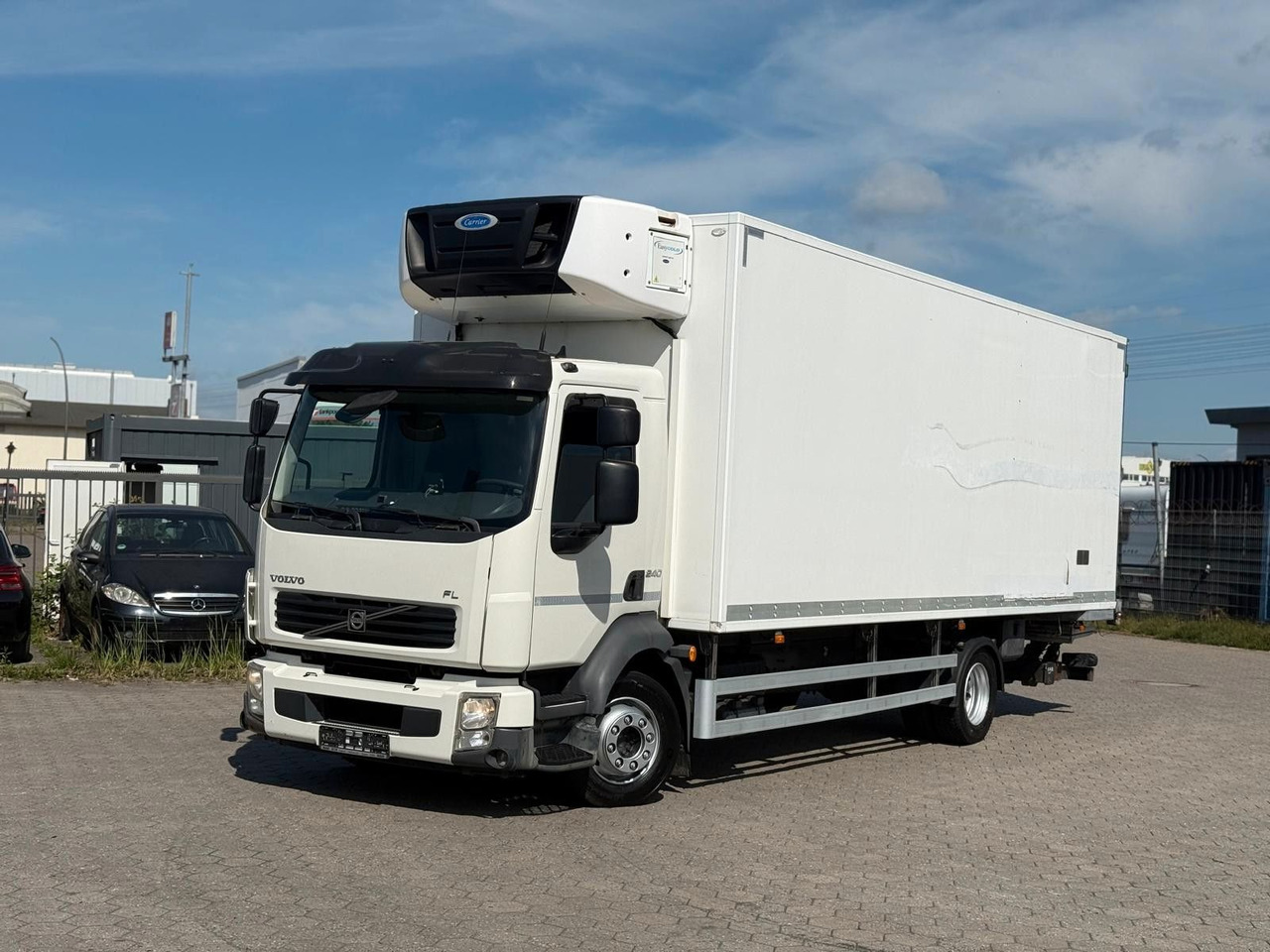 Volvo FL 240 Carrier Easy Cold+Hebebühne - Refrigerator truck: picture 5 Volvo FL 240 Carrier Easy Cold+Hebebühne - Refrigerator truck: picture 5