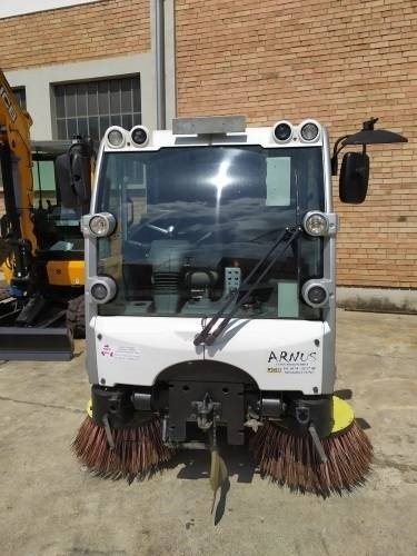 Bucher CC 2020 - Road sweeper: picture 2 Bucher CC 2020 - Road sweeper: picture 2
