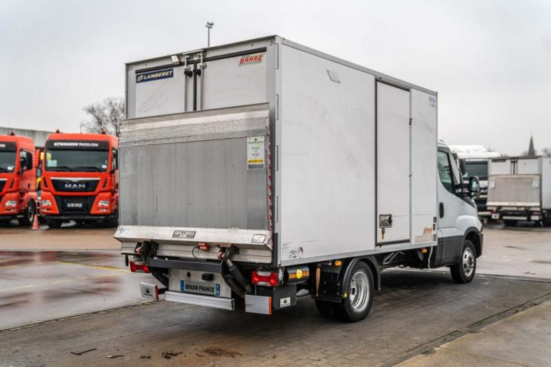 Iveco DAILY 35.180 +CARRIER + DHOLLANDIA - Refrigerated van: picture 4 Iveco DAILY 35.180 +CARRIER + DHOLLANDIA - Refrigerated van: picture 4