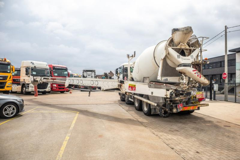 MAN TGS 32.360+PUTZMEISTER8M³+BAND/BELT/TAPIS - Concrete mixer truck: picture 4 MAN TGS 32.360+PUTZMEISTER8M³+BAND/BELT/TAPIS - Concrete mixer truck: picture 4