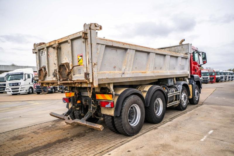 Tipper MAN TGS 35.360 BB: picture 10