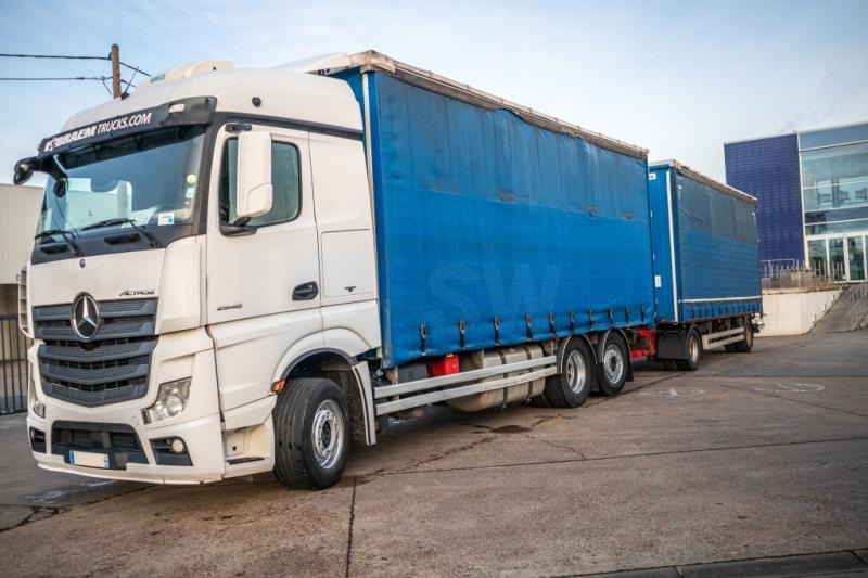 Mercedes ACTROS 2548-6x2+VOITH - Curtainsider truck: picture 1 Mercedes ACTROS 2548-6x2+VOITH - Curtainsider truck: picture 1