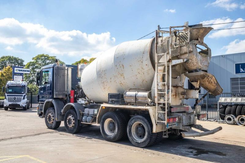 Mercedes ACTROS 3241 BB-MP2+STETTER - Concrete mixer truck: picture 4 Mercedes ACTROS 3241 BB-MP2+STETTER - Concrete mixer truck: picture 4