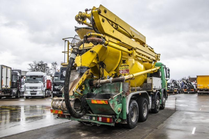 Mercedes ACTROS 3241+PUTZMEISTER 24M - Concrete pump truck: picture 4 Mercedes ACTROS 3241+PUTZMEISTER 24M - Concrete pump truck: picture 4