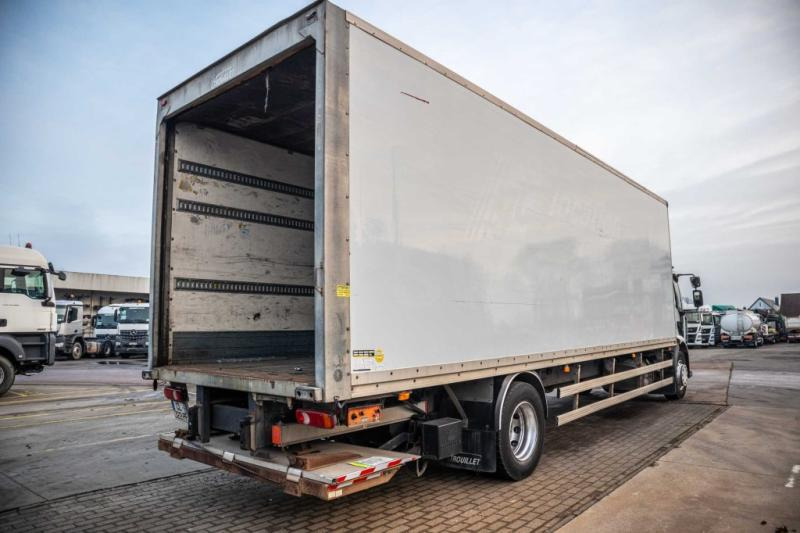 Renault MIDLUM 270 DXI - Box truck: picture 3 Renault MIDLUM 270 DXI - Box truck: picture 3