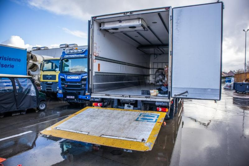 Renault PREMIUM 310DXI+E5+CARRIER+ENGINE PROBLEM - Refrigerator truck: picture 5 Renault PREMIUM 310DXI+E5+CARRIER+ENGINE PROBLEM - Refrigerator truck: picture 5