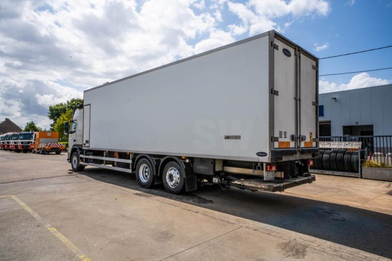 Volvo FM 330-6x2-VEB+AUBINEAU+DHOLLANDIA- POUSSIN/CHICKEN/KUIKEN/KÛKEN - Refrigerator truck: picture 5 Volvo FM 330-6x2-VEB+AUBINEAU+DHOLLANDIA- POUSSIN/CHICKEN/KUIKEN/KÛKEN - Refrigerator truck: picture 5