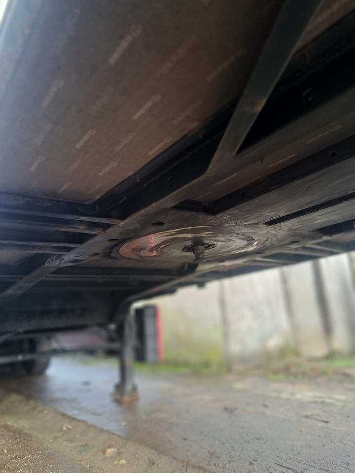 KRONE - Closed box semi-trailer: picture 3 KRONE - Closed box semi-trailer: picture 3