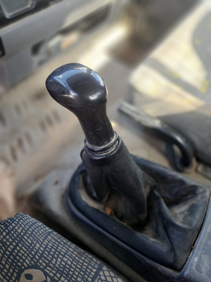 Tipper RENAULT 270 DCI: picture 11 Tipper RENAULT 270 DCI: picture 11