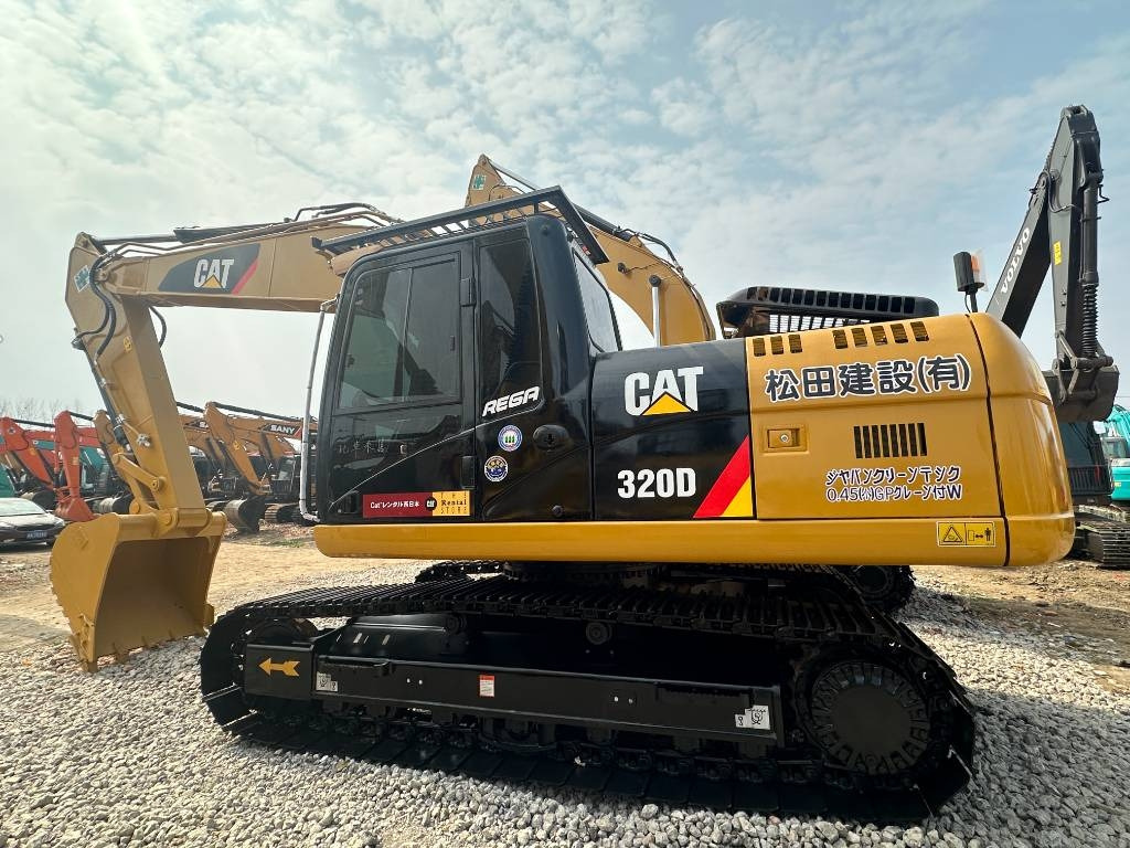 CAT 320D2 - Crawler excavator: picture 1 CAT 320D2 - Crawler excavator: picture 1