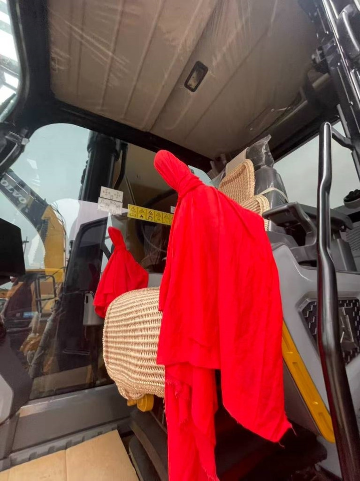 CAT 336gc - Crawler excavator: picture 5 CAT 336gc - Crawler excavator: picture 5