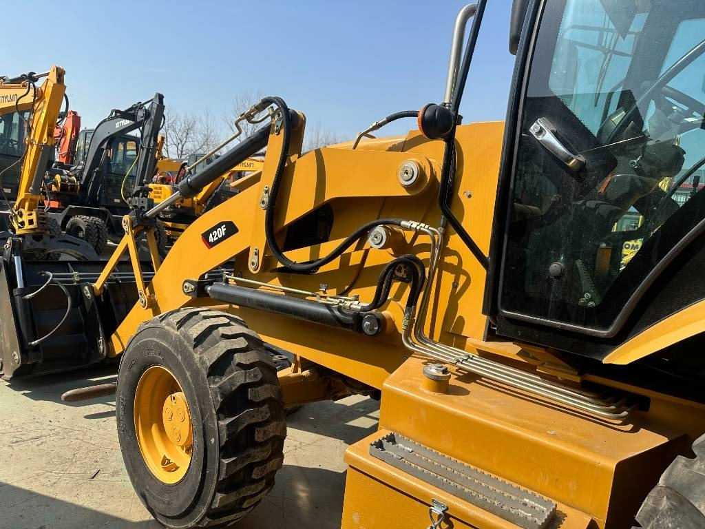 CAT 420 F - Crawler excavator: picture 4 CAT 420 F - Crawler excavator: picture 4
