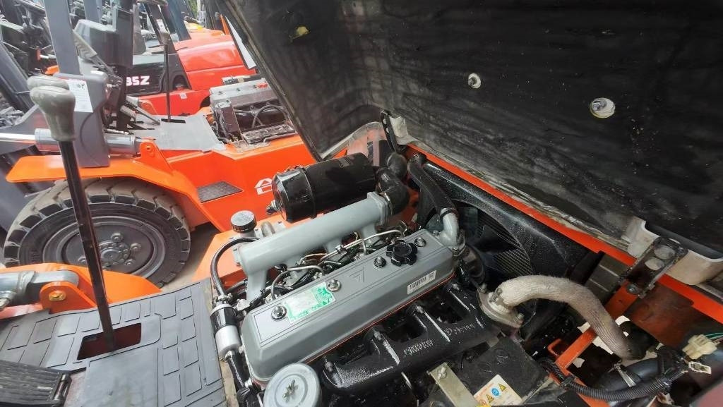 Heli CPC 30 - Diesel forklift: picture 4 Heli CPC 30 - Diesel forklift: picture 4