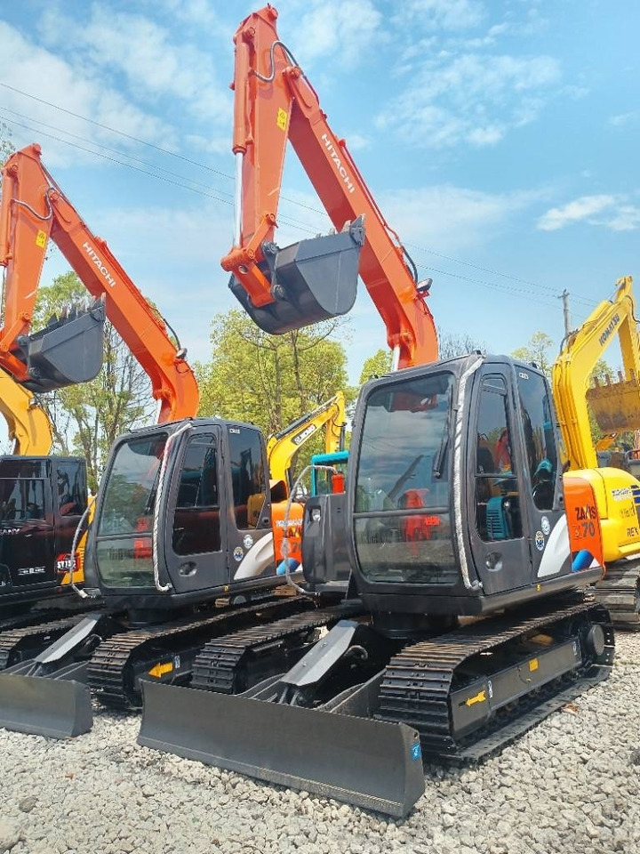 Hitachi ZX 70 - Crawler excavator: picture 1 Hitachi ZX 70 - Crawler excavator: picture 1