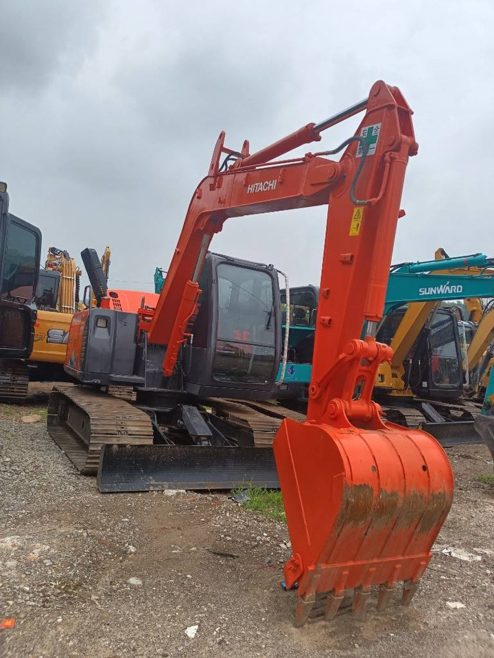 Hitachi ZX 70 - Crawler excavator: picture 1 Hitachi ZX 70 - Crawler excavator: picture 1