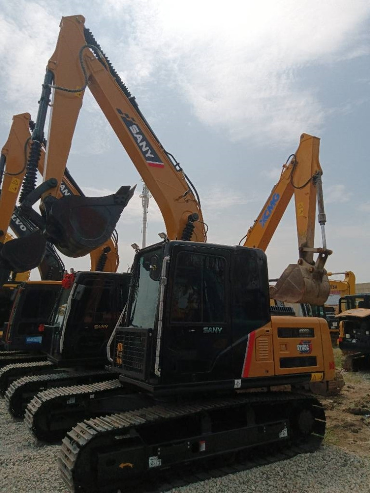 Sany 135  - Crawler excavator: picture 3 Sany 135  - Crawler excavator: picture 3