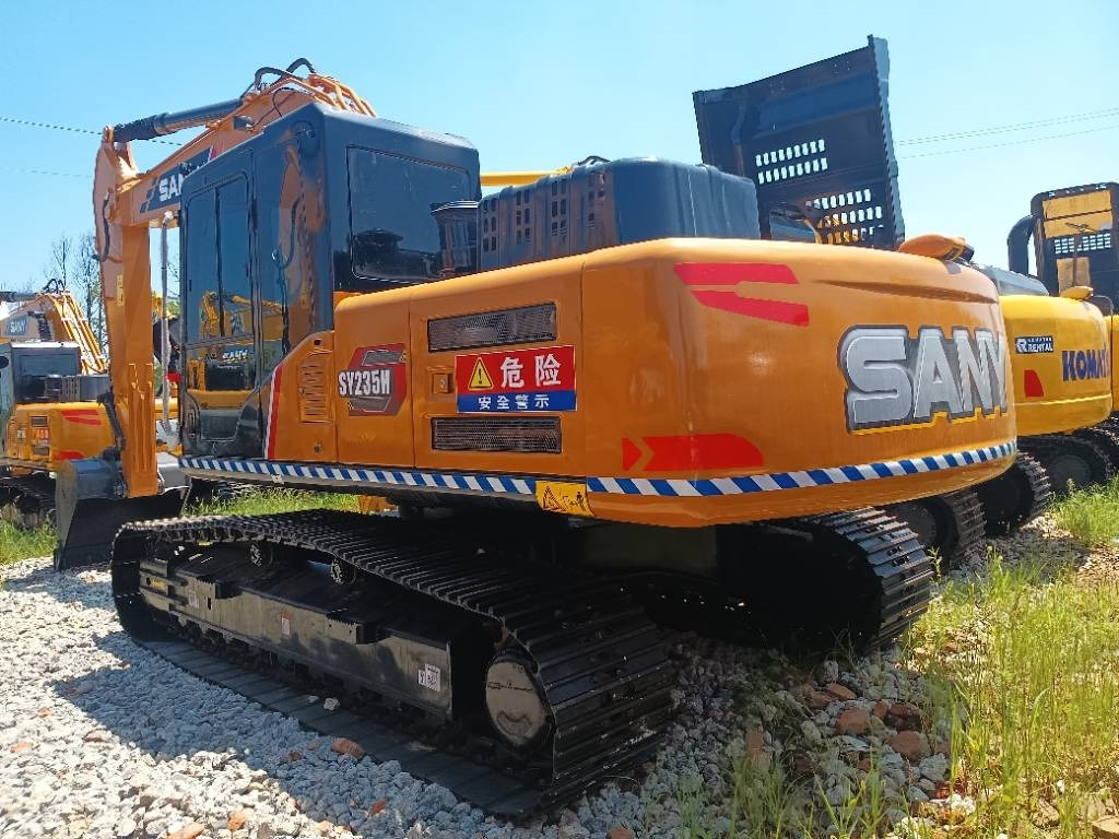 Sany 235 - Crawler excavator: picture 3 Sany 235 - Crawler excavator: picture 3