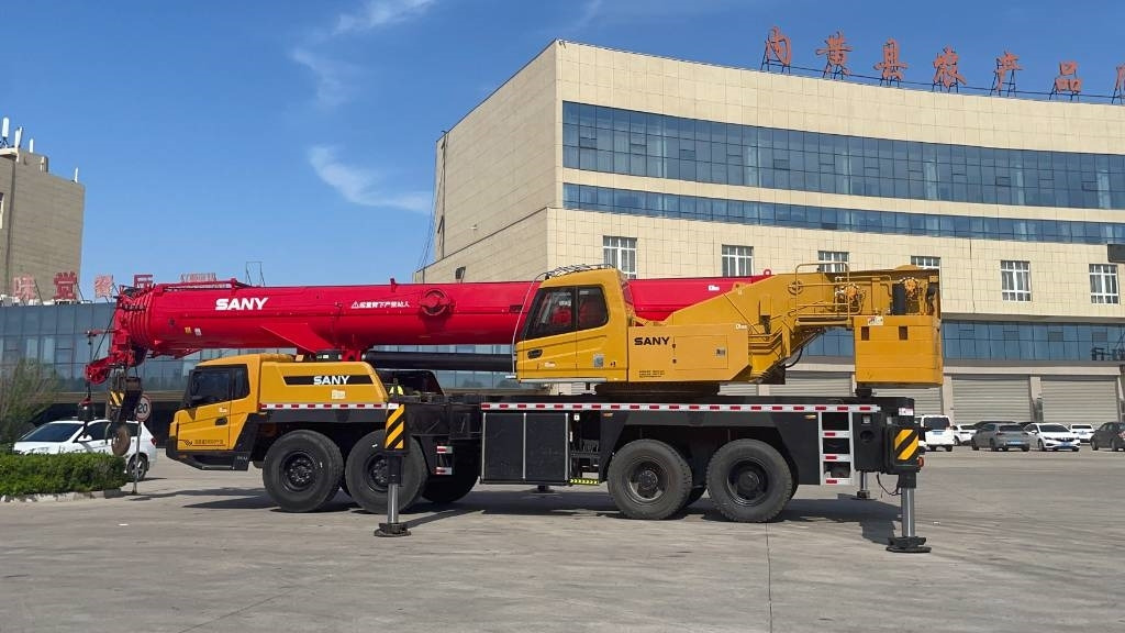 Sany STC800T6 - All terrain crane: picture 2 Sany STC800T6 - All terrain crane: picture 2