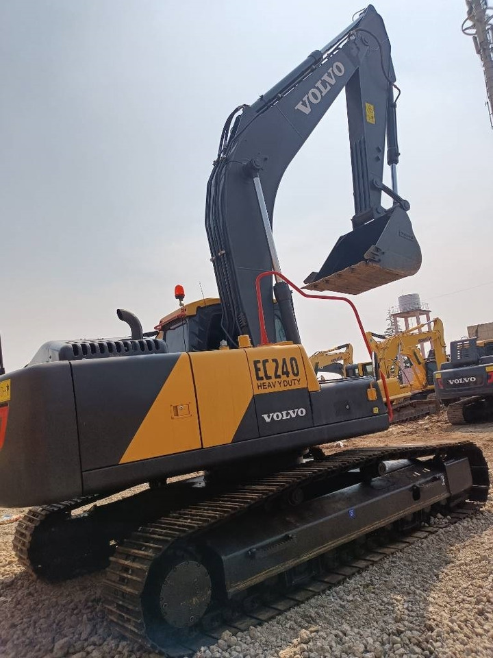 Volvo EC 240  - Crawler excavator: picture 4 Volvo EC 240  - Crawler excavator: picture 4