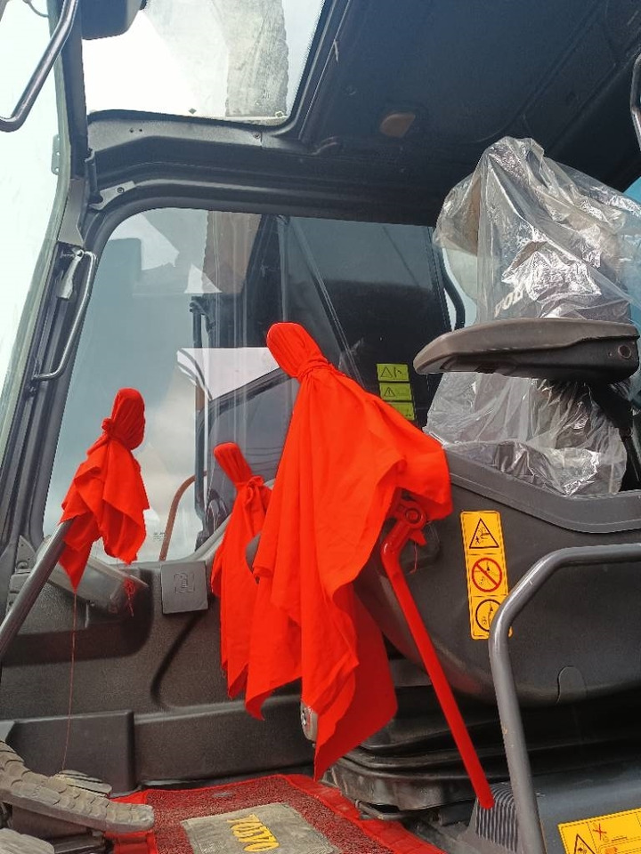 Volvo EC 290 - Crawler excavator: picture 3 Volvo EC 290 - Crawler excavator: picture 3