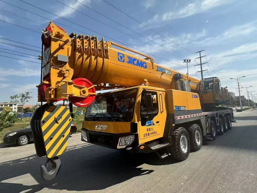 XCMG 130K - All terrain crane: picture 1 XCMG 130K - All terrain crane: picture 1
