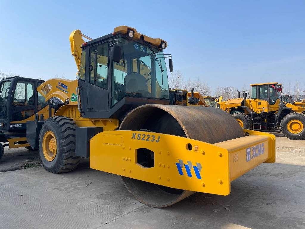 XCMG XS 223 J - Compactor: picture 2 XCMG XS 223 J - Compactor: picture 2