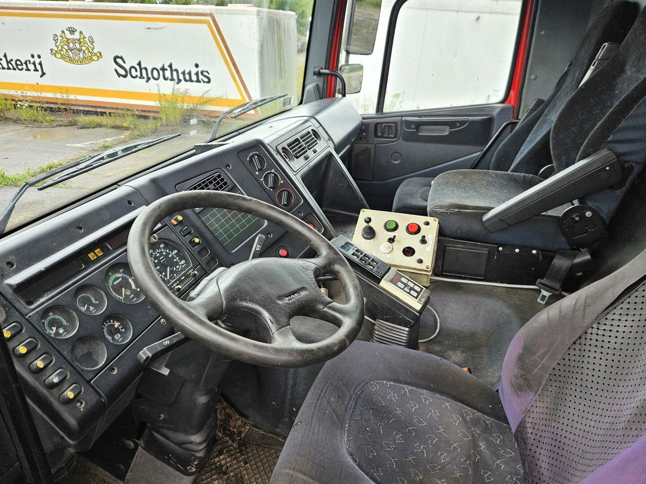 DAF CF 75.250 6x2 on lease DAF CF 75.250 6x2: picture 18 DAF CF 75.250 6x2 on lease DAF CF 75.250 6x2: picture 18