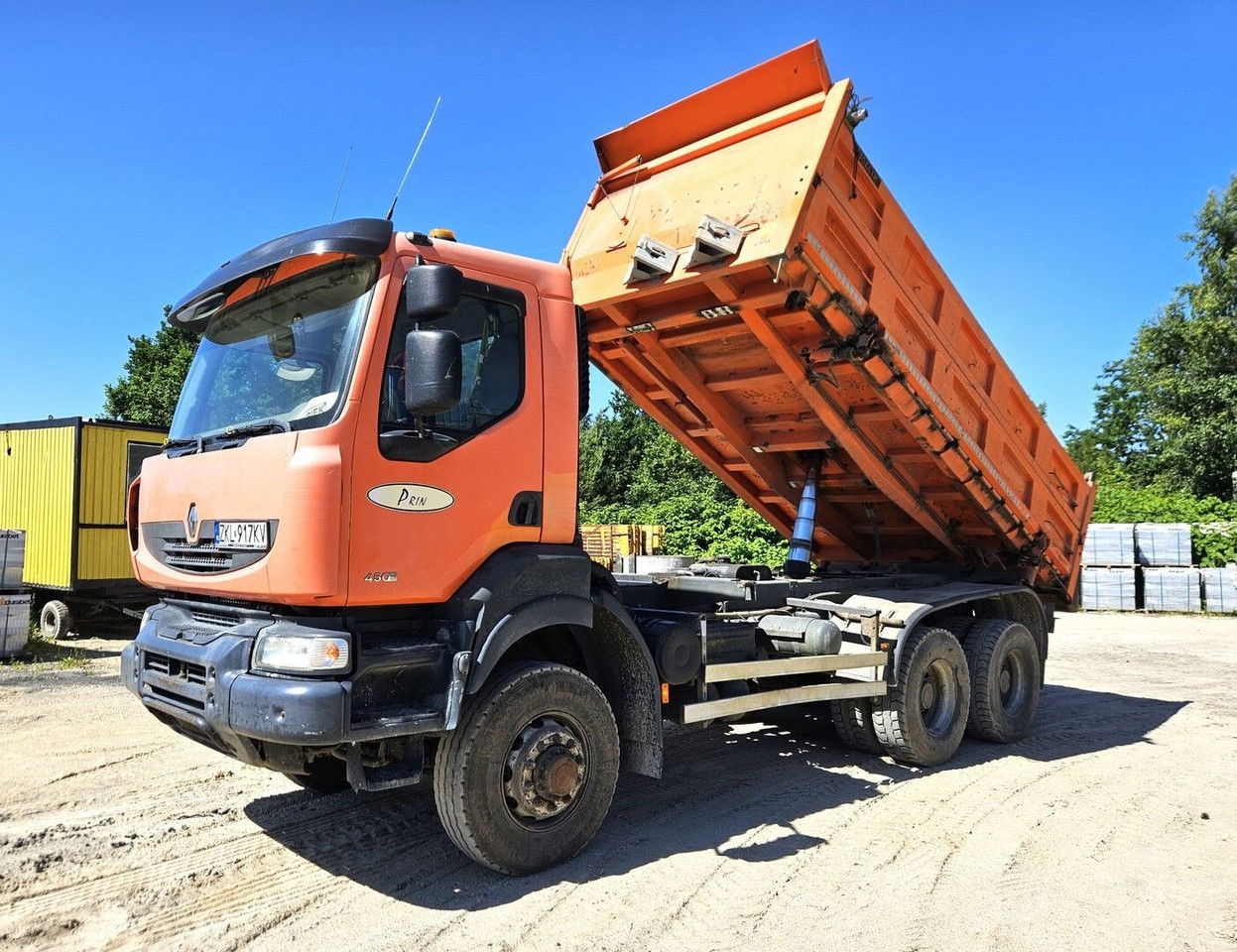 Renault Kerax 450 DXi - 6X6 - Full Spring - Mnual Gearbox - Tipper: picture 1 Renault Kerax 450 DXi - 6X6 - Full Spring - Mnual Gearbox - Tipper: picture 1