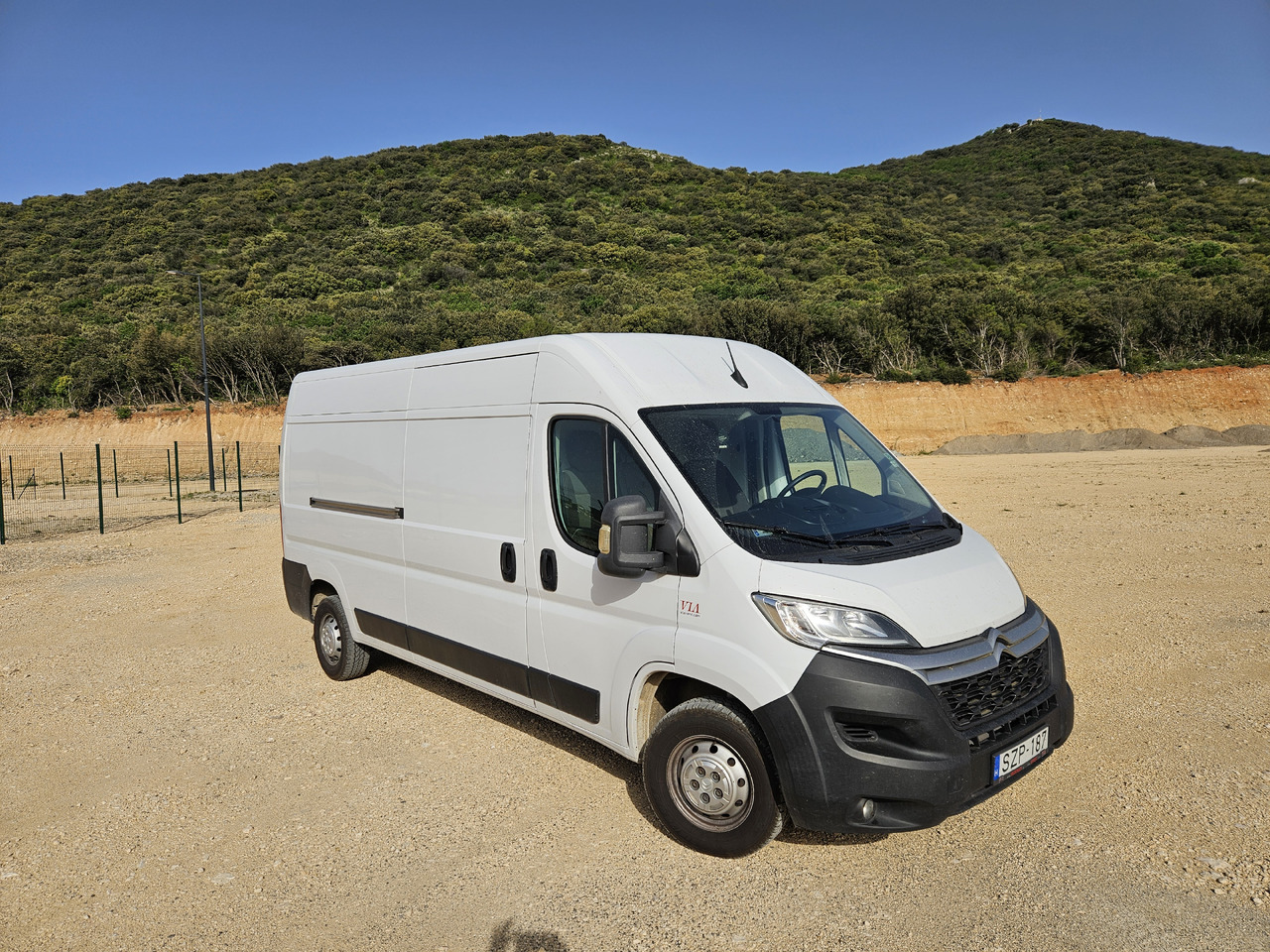 Citroen Jumper Control FT 350 L3H2 2.2 Blue HDI S&S 140 - Panel van: picture 2 Citroen Jumper Control FT 350 L3H2 2.2 Blue HDI S&S 140 - Panel van: picture 2