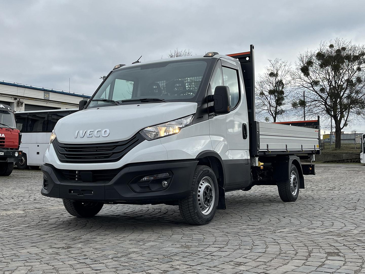 Iveco DAILY SKLÁPAČ, 2.3D, 35S16H - Tipper van: picture 3 Iveco DAILY SKLÁPAČ, 2.3D, 35S16H - Tipper van: picture 3