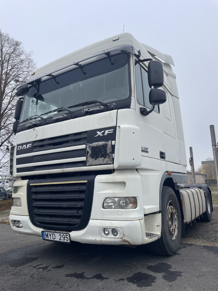 DAF XF105.460 Euro 5 manual gearbox - Tractor unit: picture 1 DAF XF105.460 Euro 5 manual gearbox - Tractor unit: picture 1