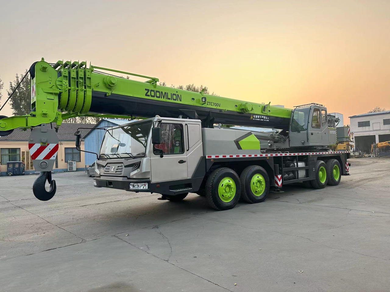 ZOOMLION ZTC700V - Mobile crane: picture 1 ZOOMLION ZTC700V - Mobile crane: picture 1