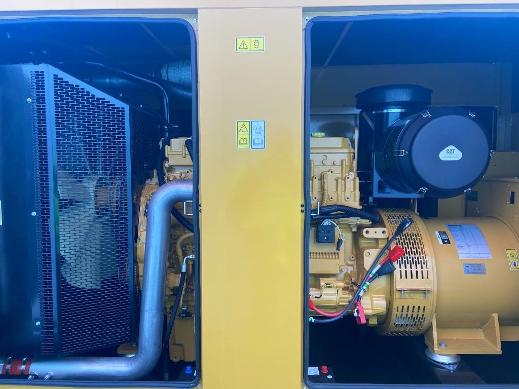 CAT DE550GC - 550 kVA Stand-by Generator - DPX-18221 - Generator set: picture 5 CAT DE550GC - 550 kVA Stand-by Generator - DPX-18221 - Generator set: picture 5