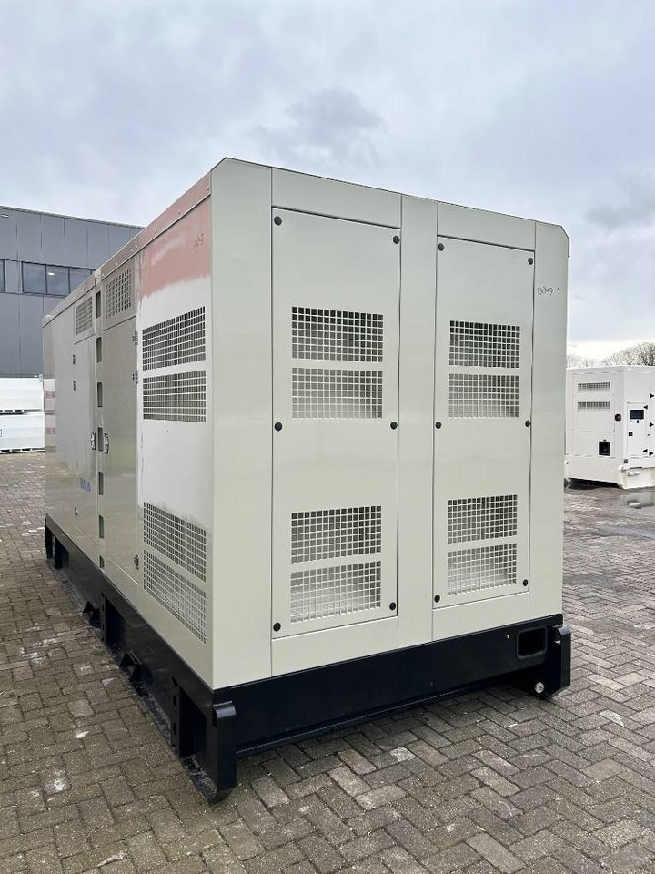 Cummins QSK19-G11 - 800 kVA Generator - DPX-19849 - Generator set: picture 2 Cummins QSK19-G11 - 800 kVA Generator - DPX-19849 - Generator set: picture 2