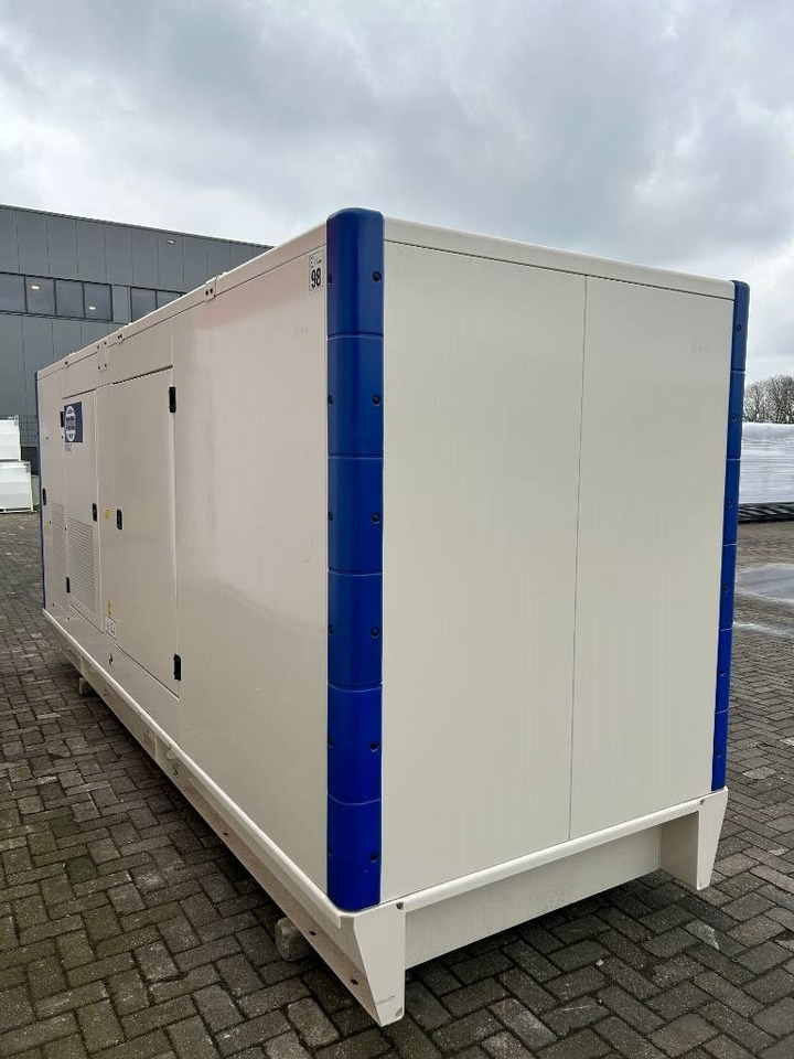 FG Wilson P450-3 - 450 kVA Genset - DPX-16018 - Generator set: picture 2 FG Wilson P450-3 - 450 kVA Genset - DPX-16018 - Generator set: picture 2