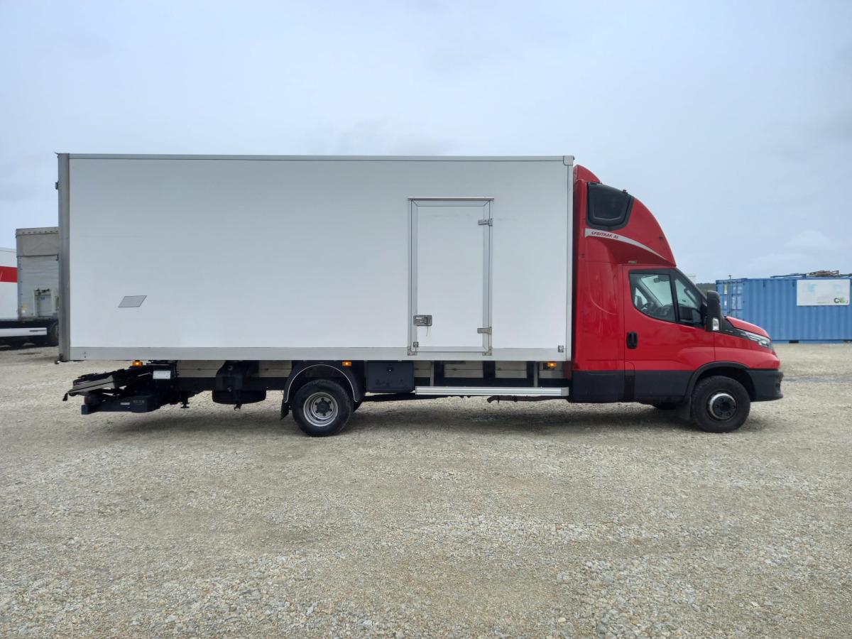 IVECO DAILY KONTENER Z WINDĄ - Box truck: picture 5 IVECO DAILY KONTENER Z WINDĄ - Box truck: picture 5