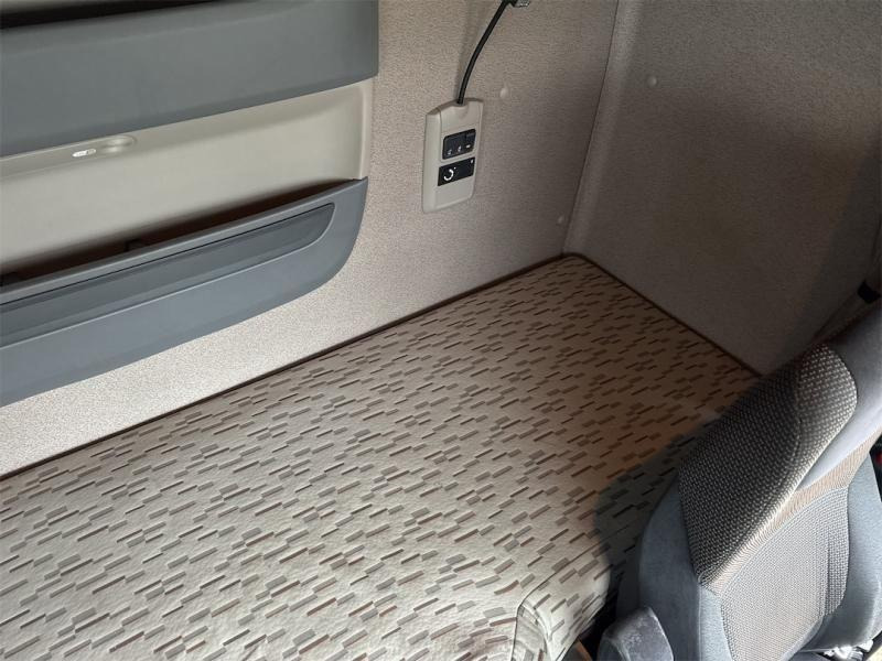 Tractor unit DAF XF  CIĄGNIK SIODŁOWY: picture 13