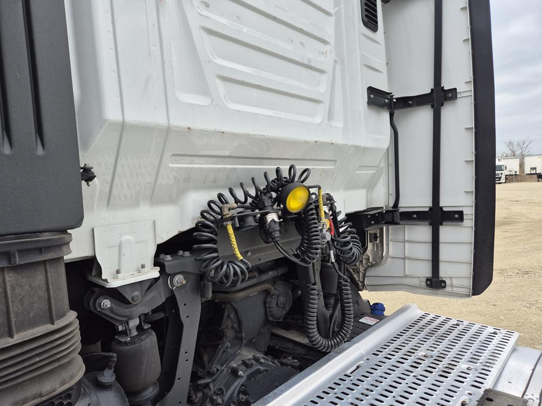 Tractor unit IVECO AS440ST/FP LT CIĄGNIK SIODŁOWY: picture 9