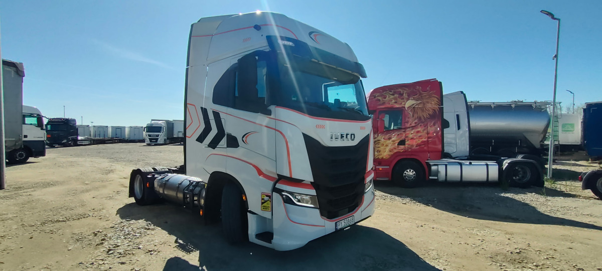 IVECO AS440ST/FP LT LNG CIĄGNIK SIODŁOWY - Tractor unit: picture 1 IVECO AS440ST/FP LT LNG CIĄGNIK SIODŁOWY - Tractor unit: picture 1