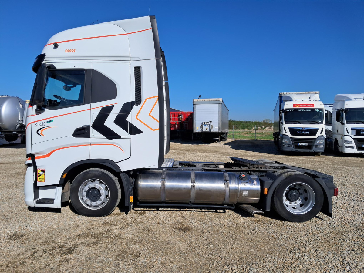 IVECO AS440ST/FP LT LNG CIĄGNIK SIODŁOWY - Tractor unit: picture 4 IVECO AS440ST/FP LT LNG CIĄGNIK SIODŁOWY - Tractor unit: picture 4