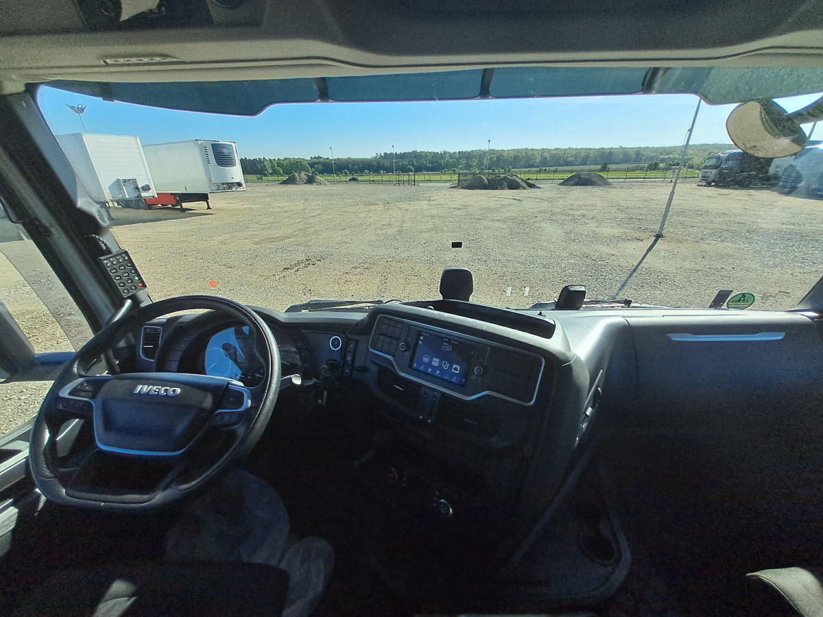 Tractor unit IVECO AS440ST/FP LT LNG CIĄGNIK SIODŁOWY: picture 9