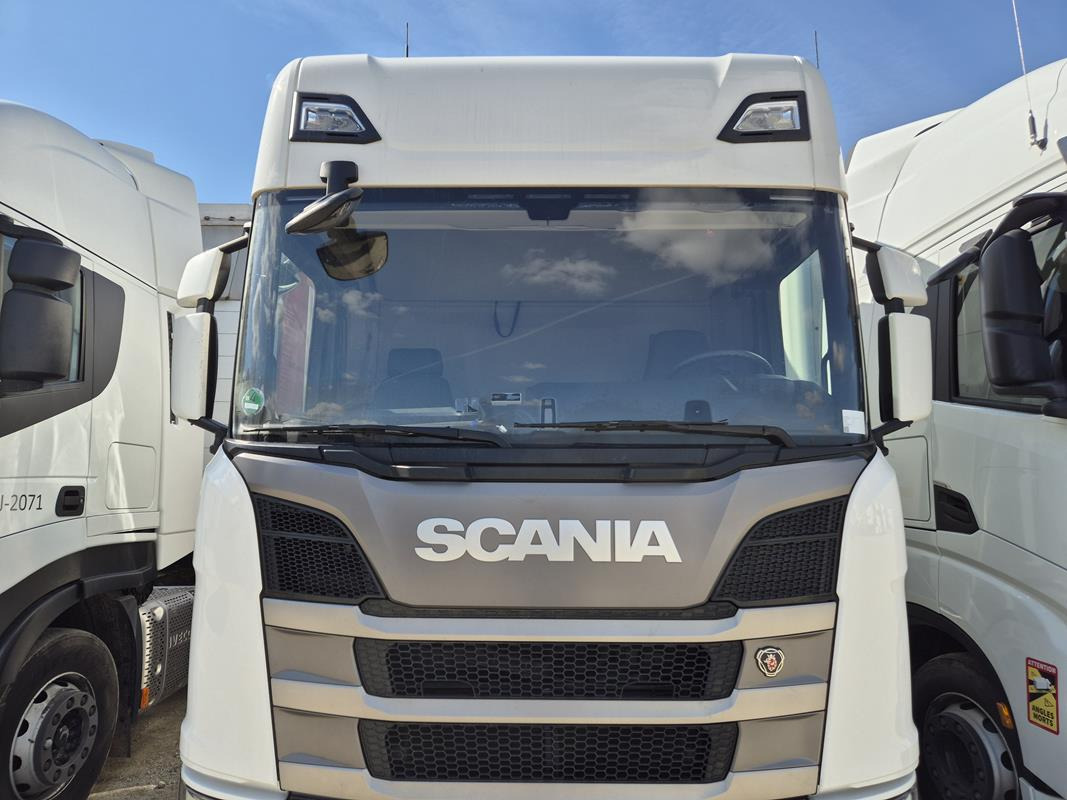 SCANIA R450 CIĄGNIK SIODŁOWY - Tractor unit: picture 5 SCANIA R450 CIĄGNIK SIODŁOWY - Tractor unit: picture 5